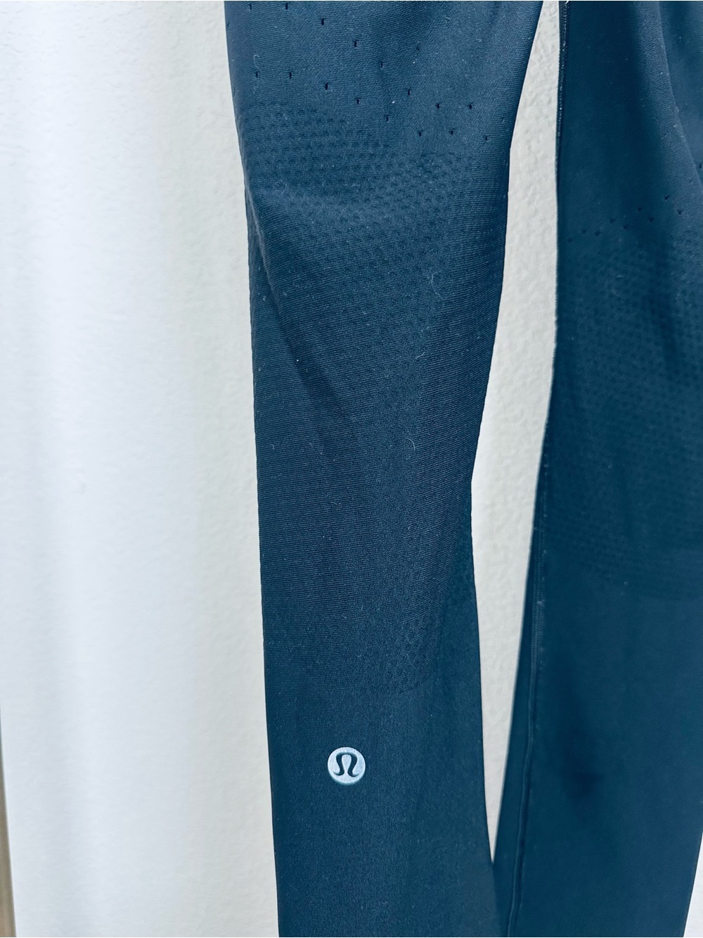 lululemon athletica Women’s Black High-Waist Leggings with back zipper pocket